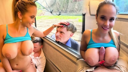 Kozatá panička Jennifer Mendez podvede manžela během jízdy vlakem